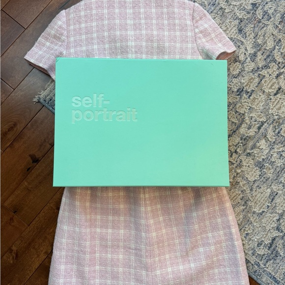 Self-Portrait Pink Boucle Tweed Mini Dress NWT Size 4 – Feminine Luxury - Picture 5 of 5